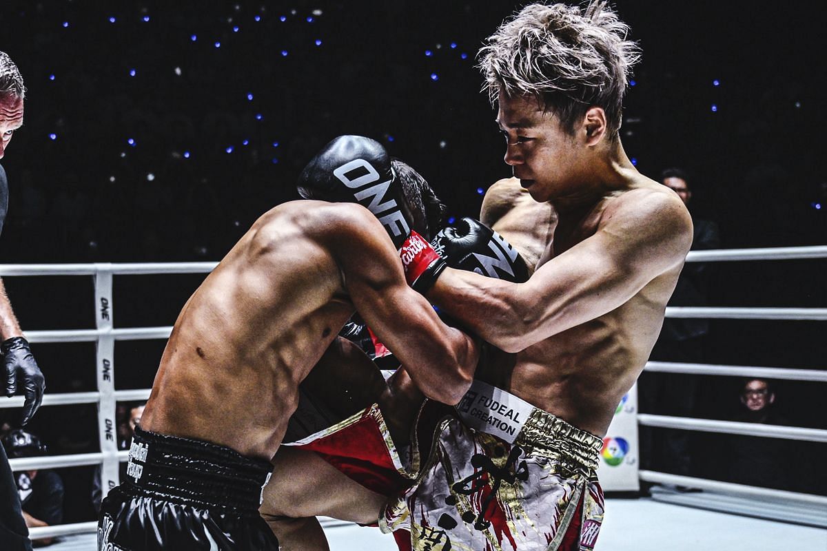 Takeru fighting Thant Zin at ONE Friday Fights 81. [Photo via: ONE Championship]