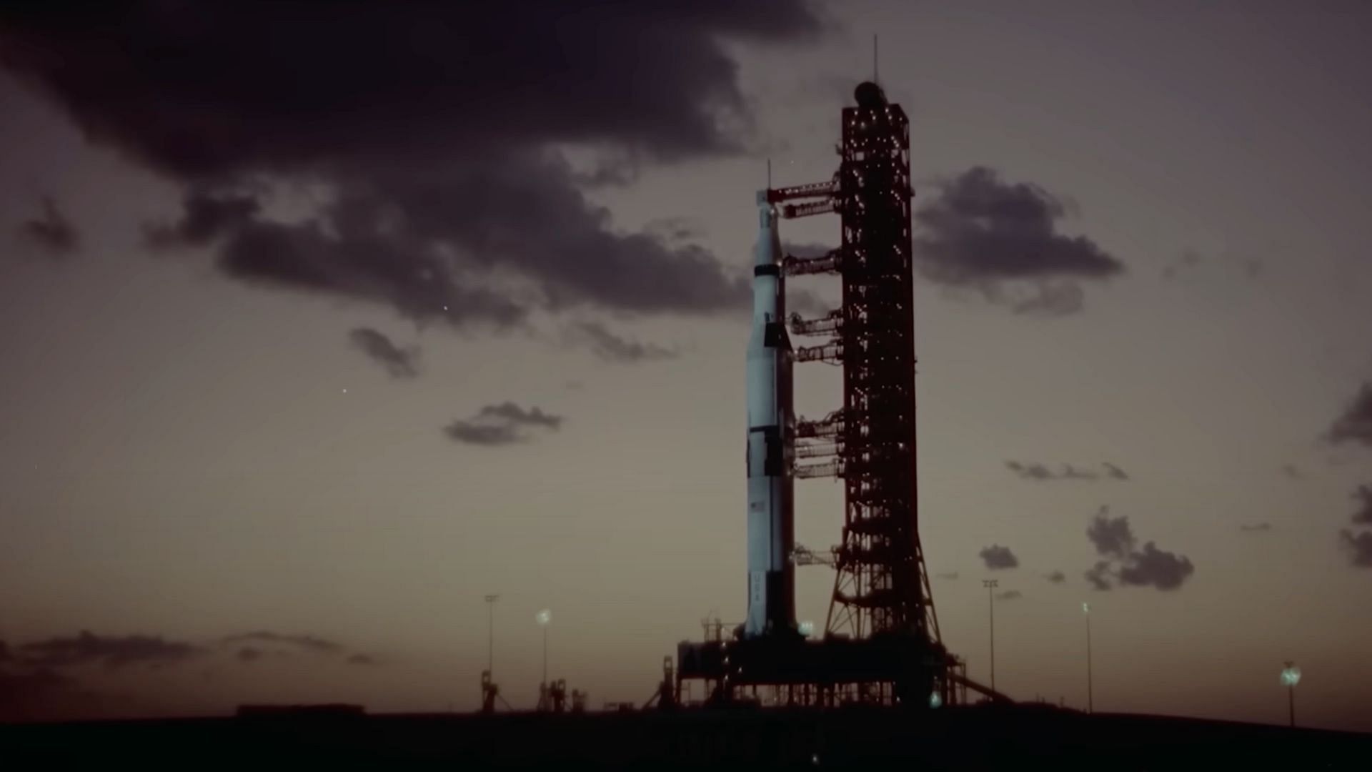 9 best space documentaries to watch if you liked Apollo 13: Survival (Image via Netflix)