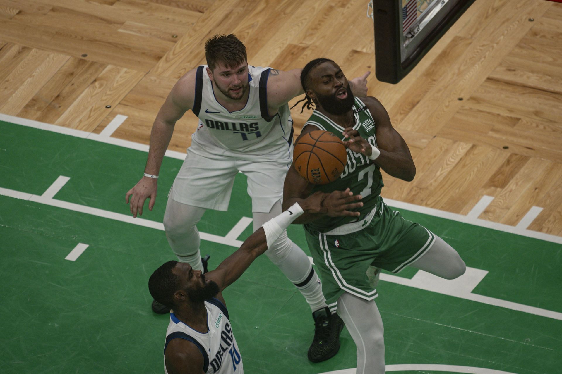 Boston Celtics v Dallas Mavericks - NBA Finals (Image via Getty)