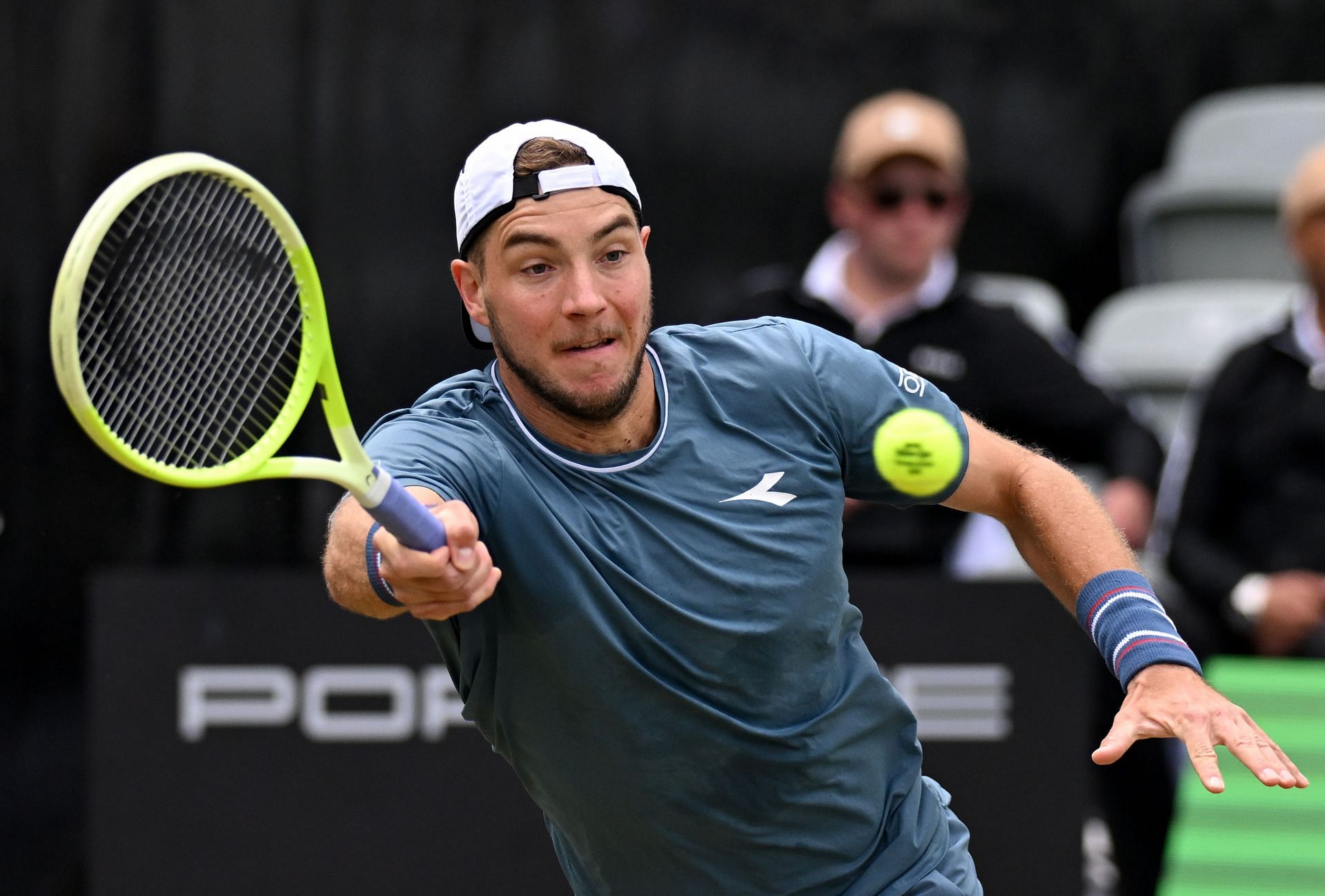 Jan-Lennard Struff in action at the Stuttgart Open (Image: Getty)