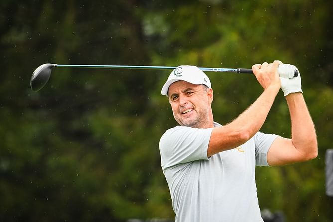 Why did Richard Bland get slapped a $10,000 fine at LIV Golf Chicago? Rules explored