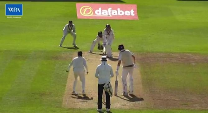 [Watch] Tom Banton stuns with reverse sweep on one leg off Shakib Al Hasan despite ankle injury in County Championship