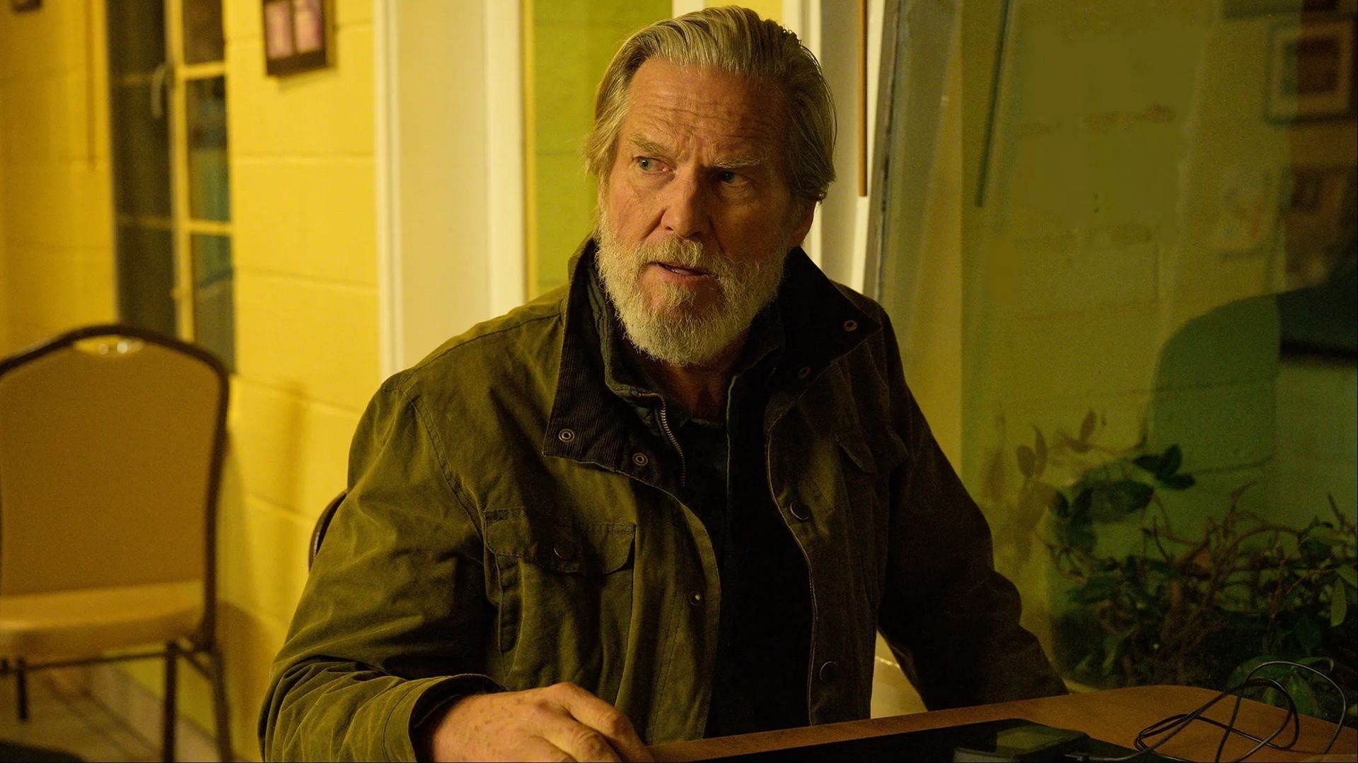 Jeff Bridges as Dan Chase (Image via FX)