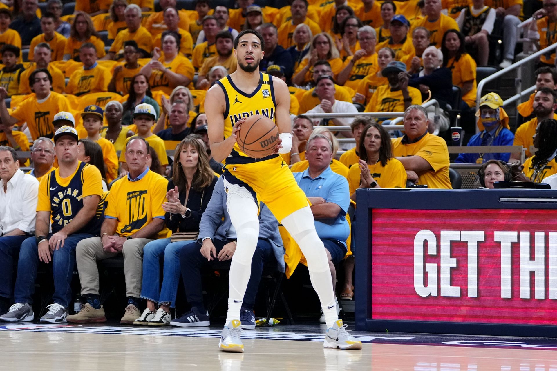 Milwaukee Bucks v Indiana Pacers - Game Six (Image via Getty)