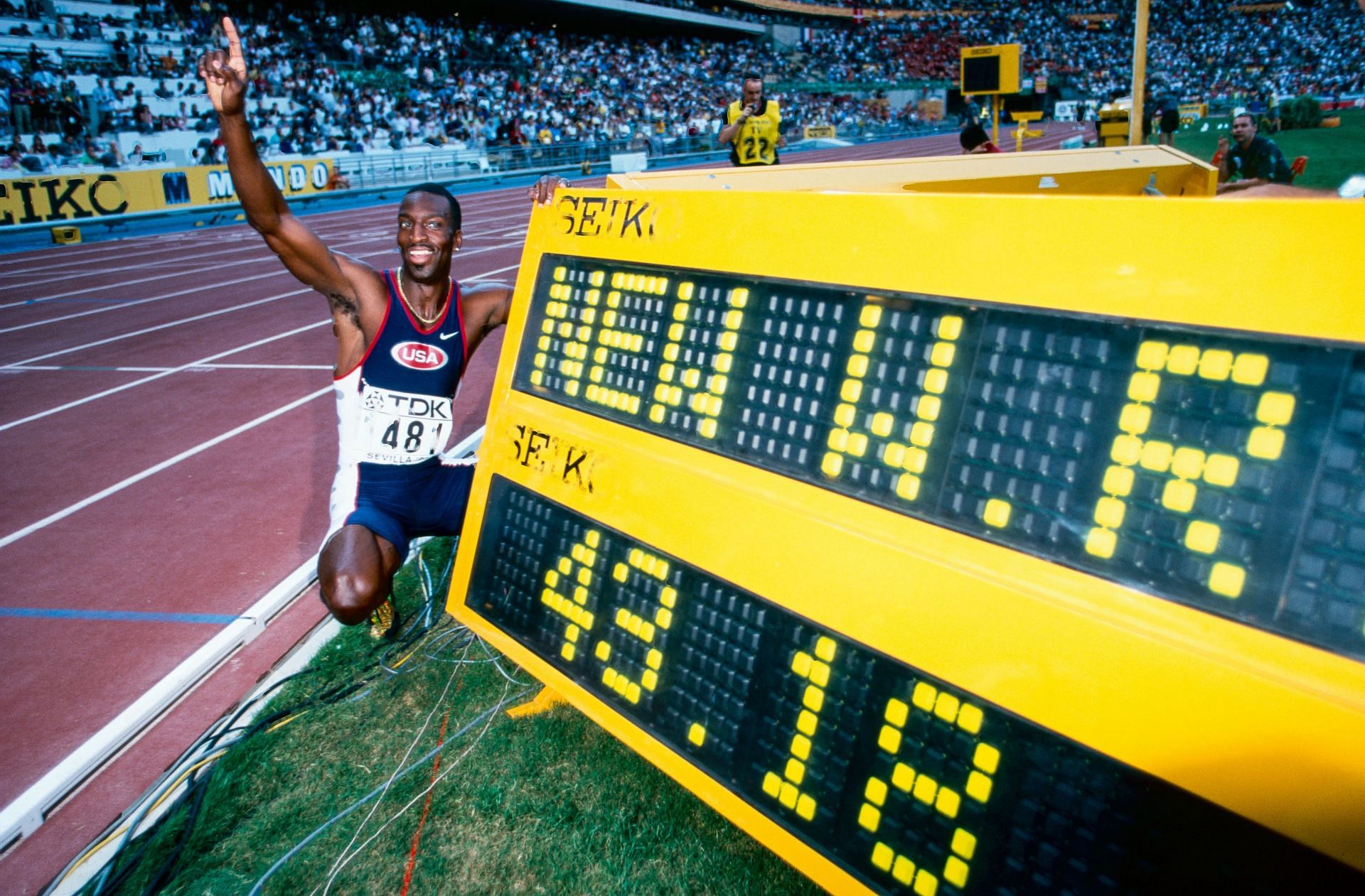 Michael Johnson after breaking the world record in 400m at the 7th IAAF World Athletics Championship - [Image Source: Getty]