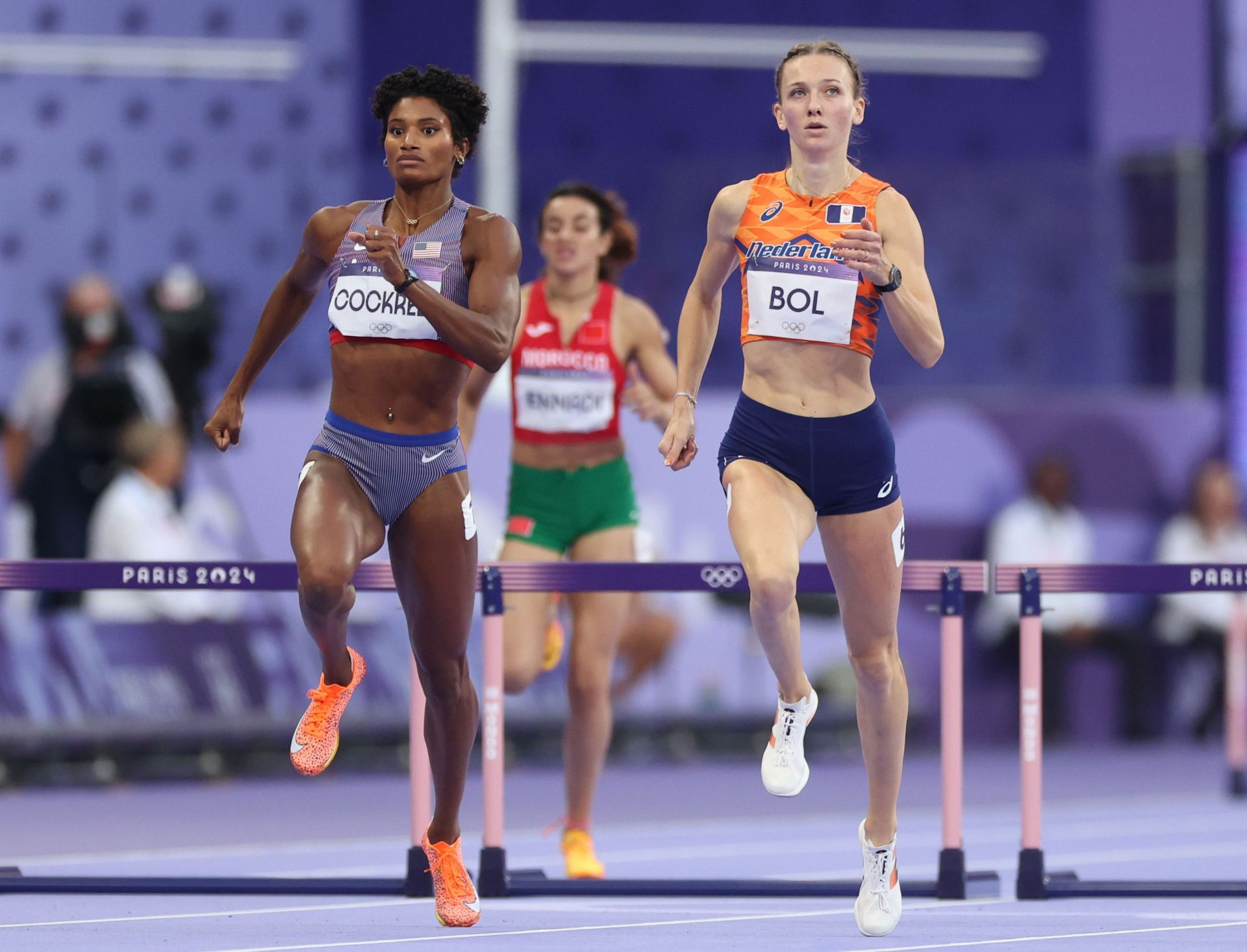 Femke Bol and Anna Cockrell (Photo by Ian MacNicol/Getty Images)