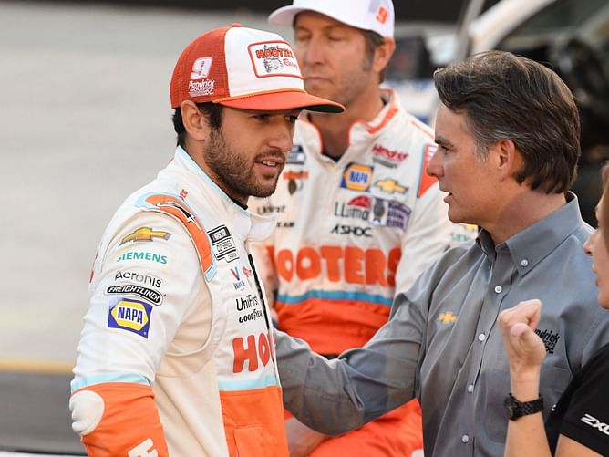 "I think it’s them" - Jeff Gordon backs Chase Elliott to win his second NASCAR title in 2024