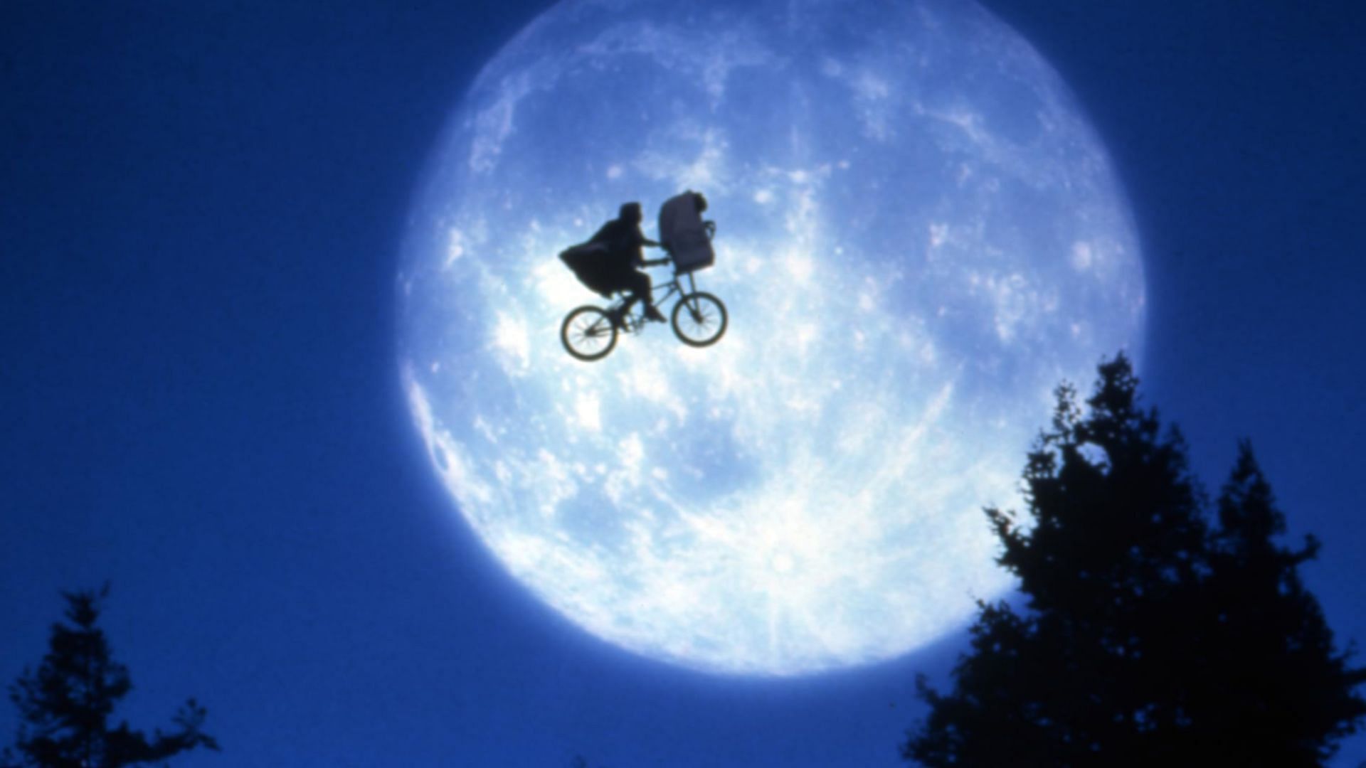 E.T. the Extra-Terrestrial (1982) (Image via Universal Pictures)