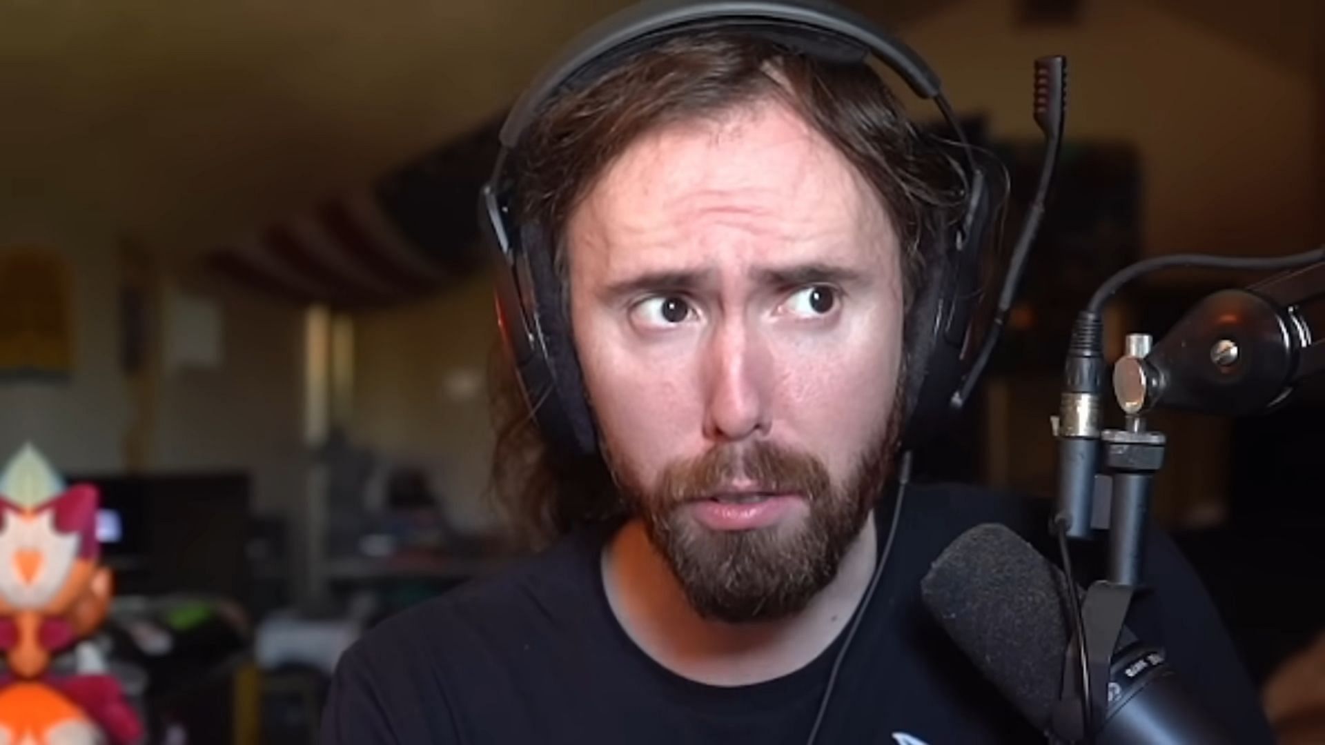 Asmongold addresses controversial comment about Gaza (Image via Asmongold Clips/YouTube)