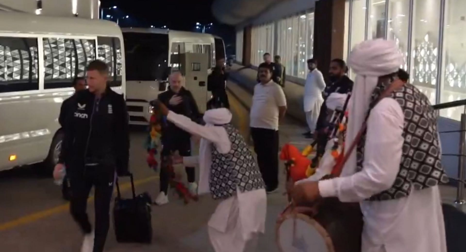 Joe Root and other England players got a traditional welcome in Pakistan. (Image: @TheRealPCB/X) 