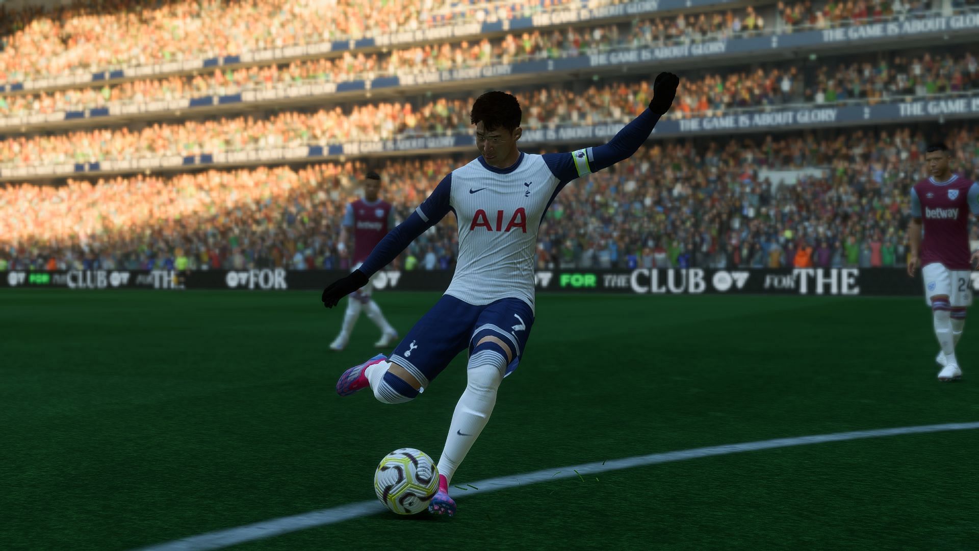 Son in Spurs jersey (Image via EA Sports)