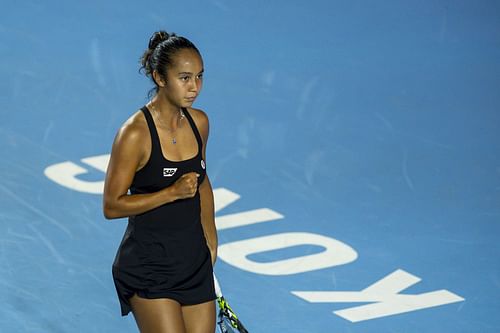 Fernandez in action at the Hong Kong Tennis Open (Image via Getty)