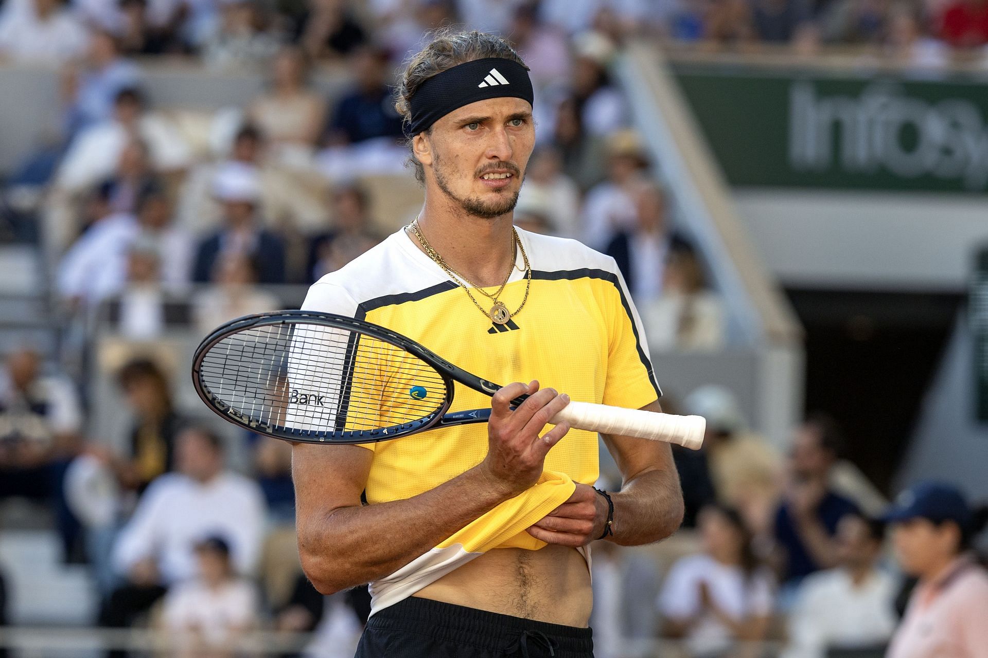 Alexander Zverev looks on during the 2024 Roland Garros final | Getty Images