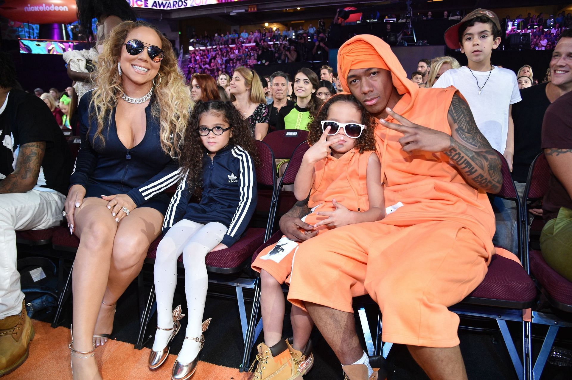 Cannon and Carey with their twins (Image by Kevin Mazur/KCA2017/WireImage/Getty)