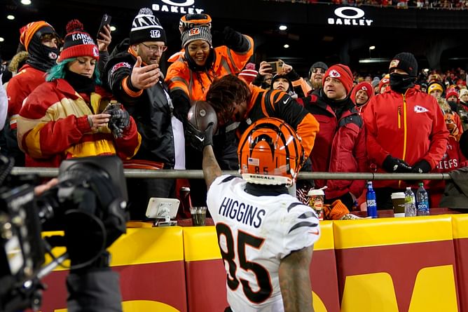 Tee Higgins' mom unleashes F-bomb after backlash over Bengals' 17-37 loss to Eagles