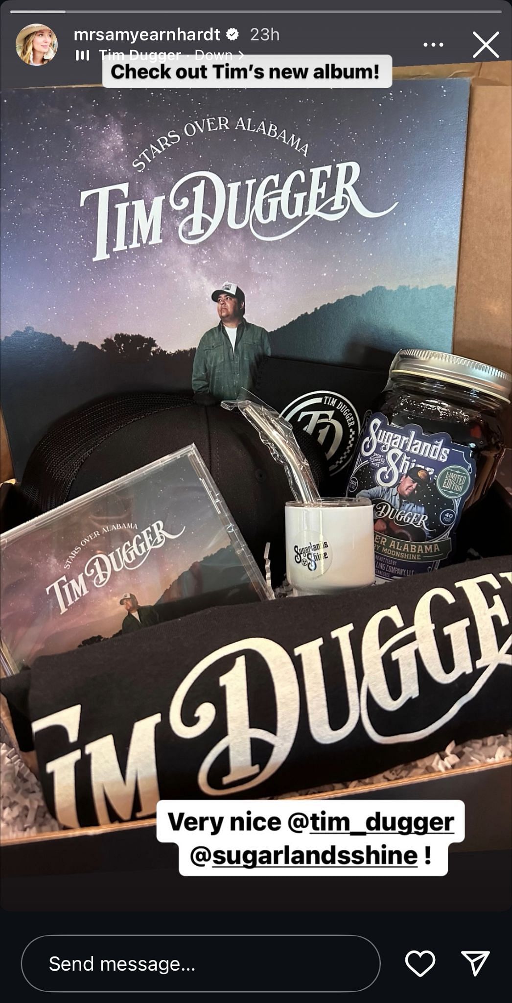 Amy Earnhardt praised Tim Dugger&#039;s new album - Source: @mrsamyearnhardt on Instagram