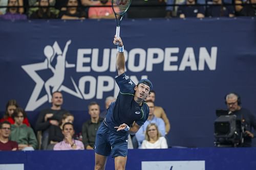 Alex de Minaur in action at the 2024 European Open (Picture: Getty)