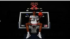 "Bro playing like a 2k build": Hoops fans react to 5-star recruit Meleek Thomas' elite moves at State Farm King of the Court