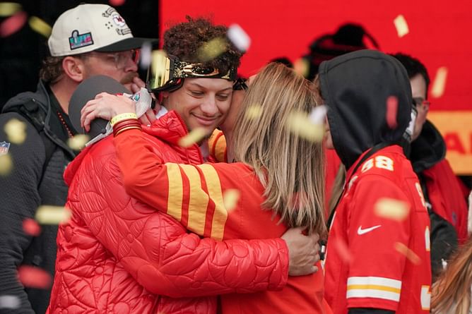 Patrick Mahomes' mom Randi helps raise $760,500 for charity at Celebrity Softball Classic game in Texas