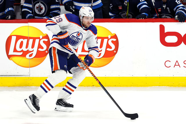 NHL: Edmonton Oilers at Winnipeg Jets - Source: Imagn