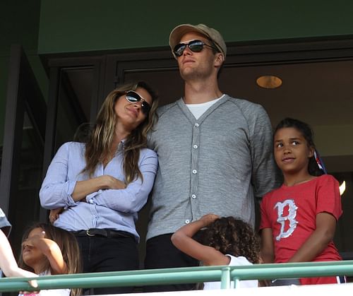 Tom Brady stunned Gisele is pregnant - Source: Imagn