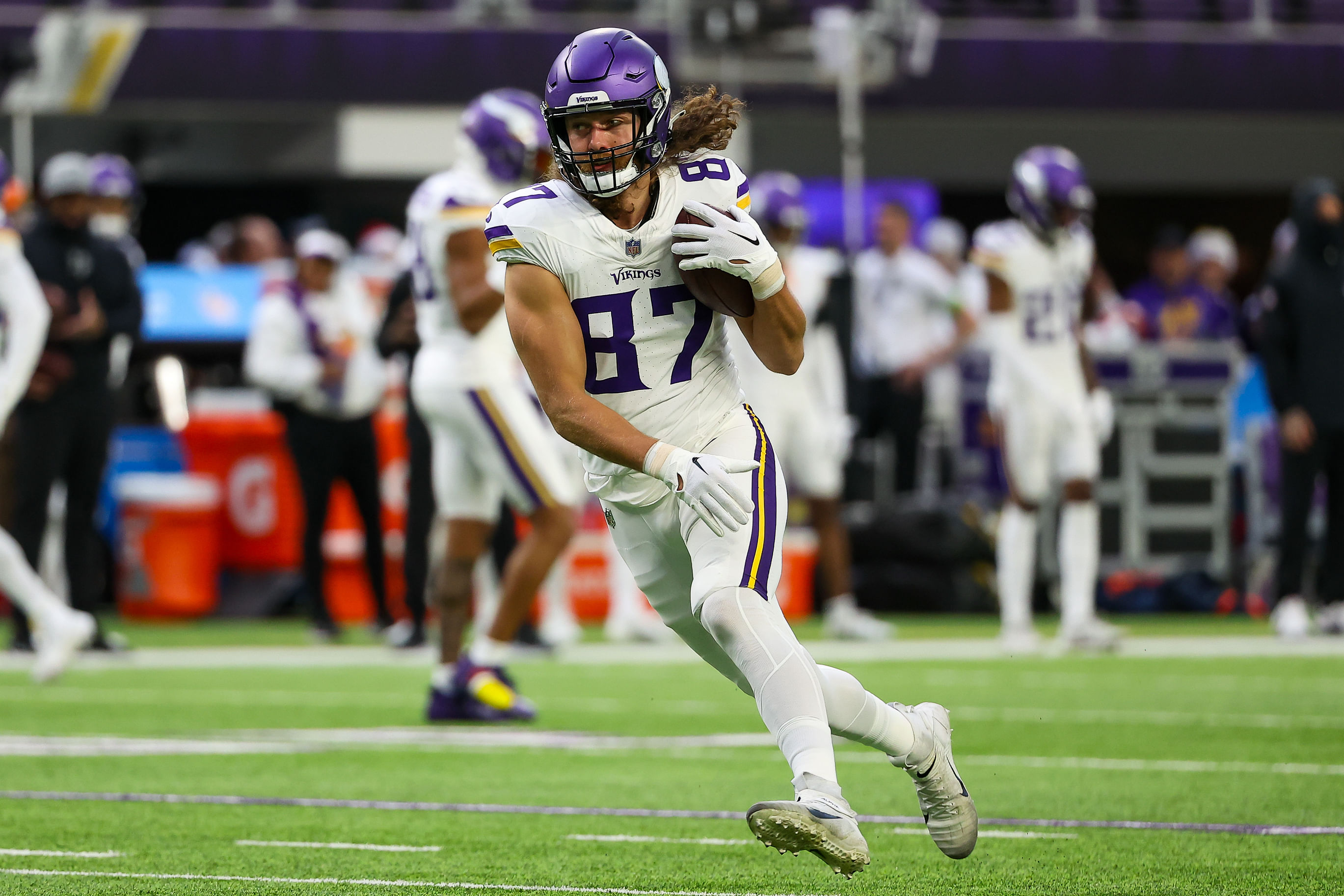 Is T.J. Hockenson Playing Tonight? Latest On Vikings TE's Status For ...