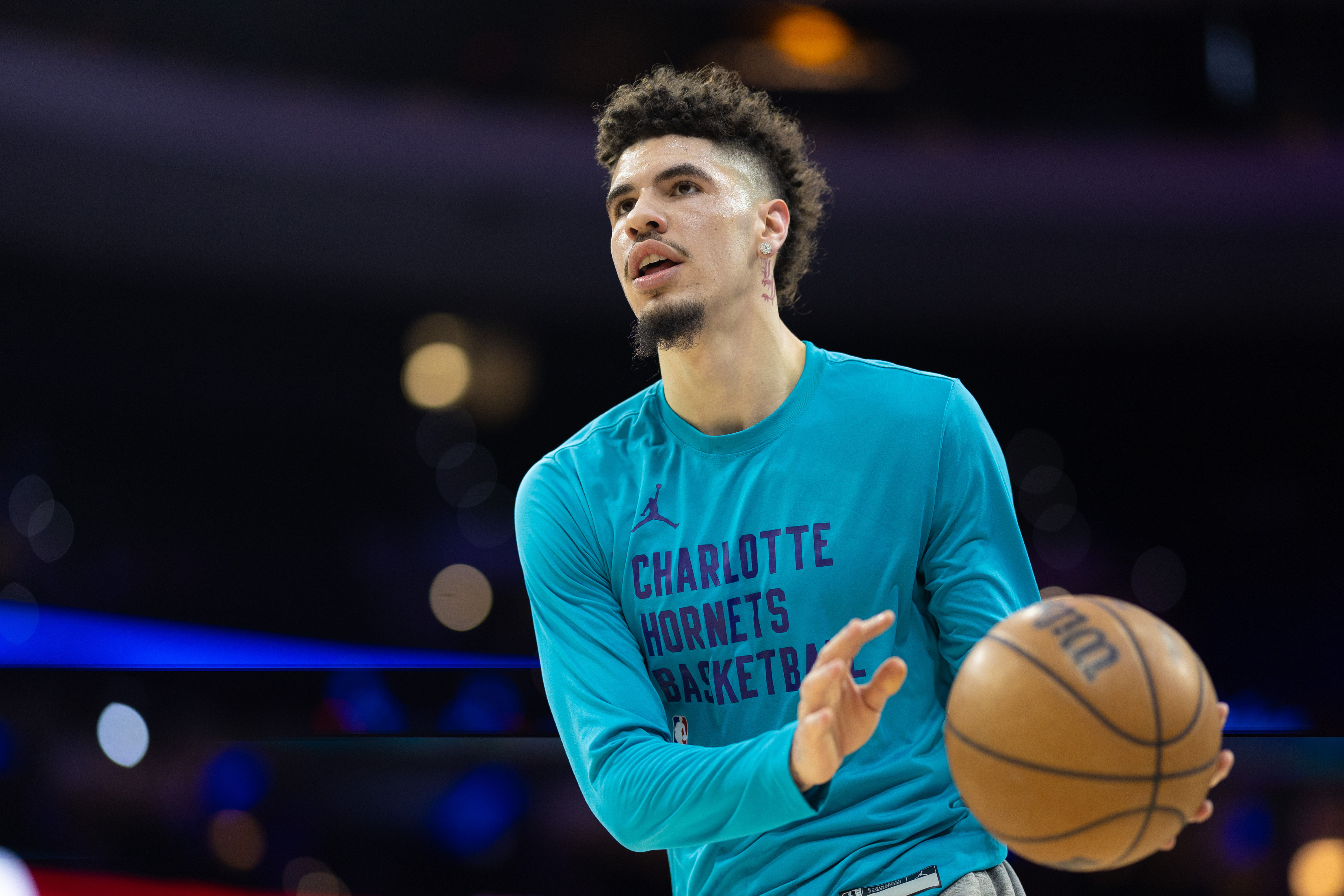 Charlotte Hornets guard LaMelo Ball practices before a game against the Philadelphia 76ers at Wells Fargo Center. (Credits: IMAGN)