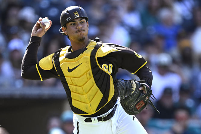 Jackson Merrill shines spotlight on Padres' 18-year-old top prospect following his homer in the Arizona Fall League