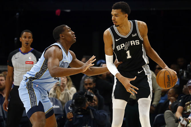 2021 NBA champion outlines how Victor Wembanyama can win MVP: "Because their roster is a**"