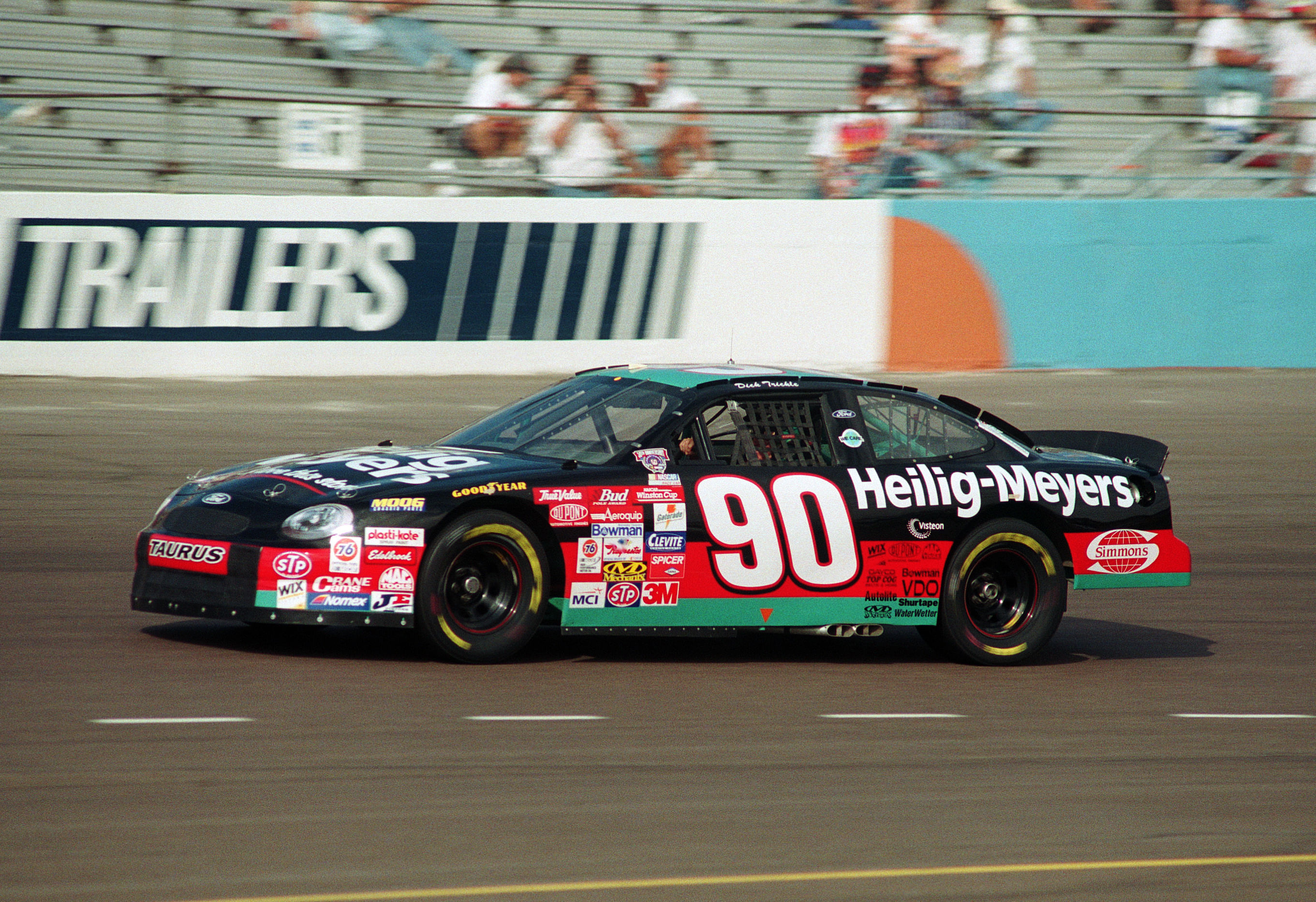 Dick Trickle in the No. 90 Ford at the 1998 Dura Lube 500 - Source: Imagn