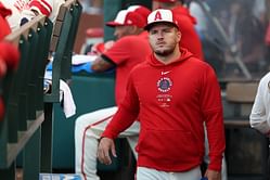 PICTURE: Mike Trout, flanked by wife Jessica & their 2 kids, extends gratitude to Angels teammates & fans for support after mixed bag 2024 season