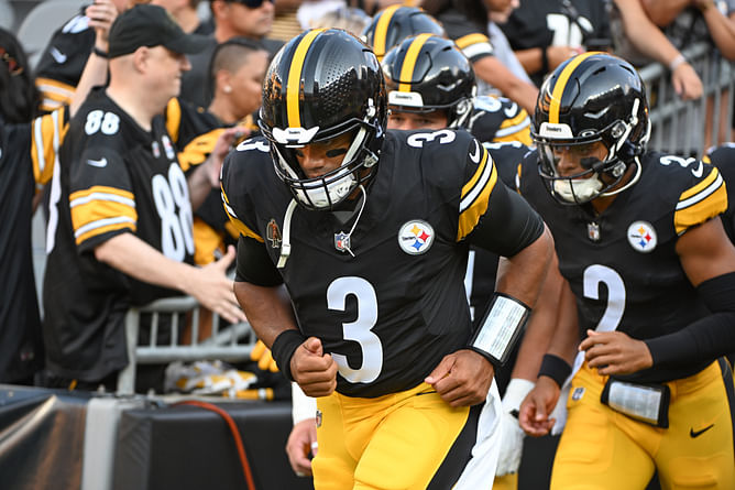 Justin Fields 'gets real' about potentially losing starting job to Russell Wilson ahead of Steelers-Jets showdown
