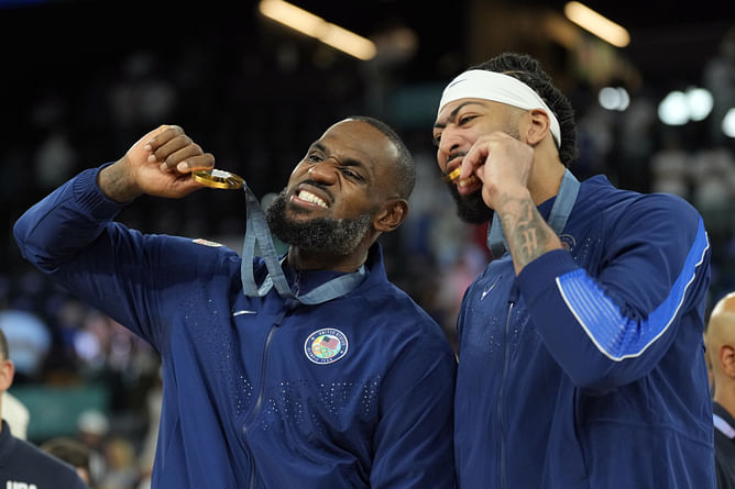 "Don't let LeBron James fool y'all": Lakers' Anthony Davis playfully jabs teammate's Olympic tattoos