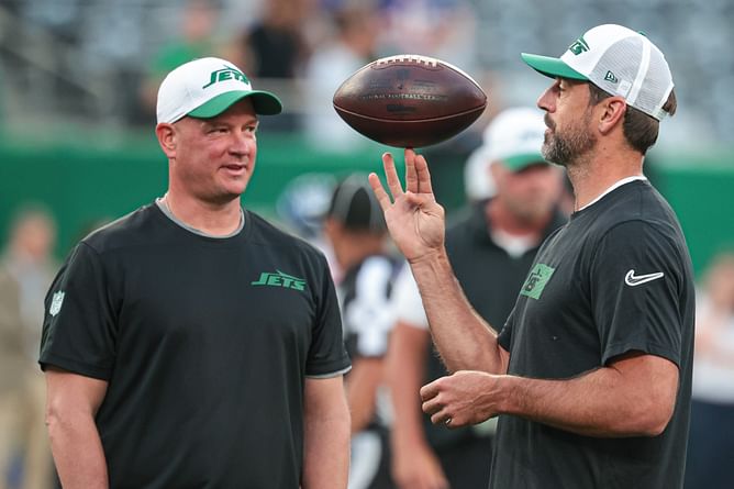 Interim Jets HC Jeff Ulbrich reveals how Aaron Rodgers reacted to Nathaniel Hackett being stripped of play calling duties