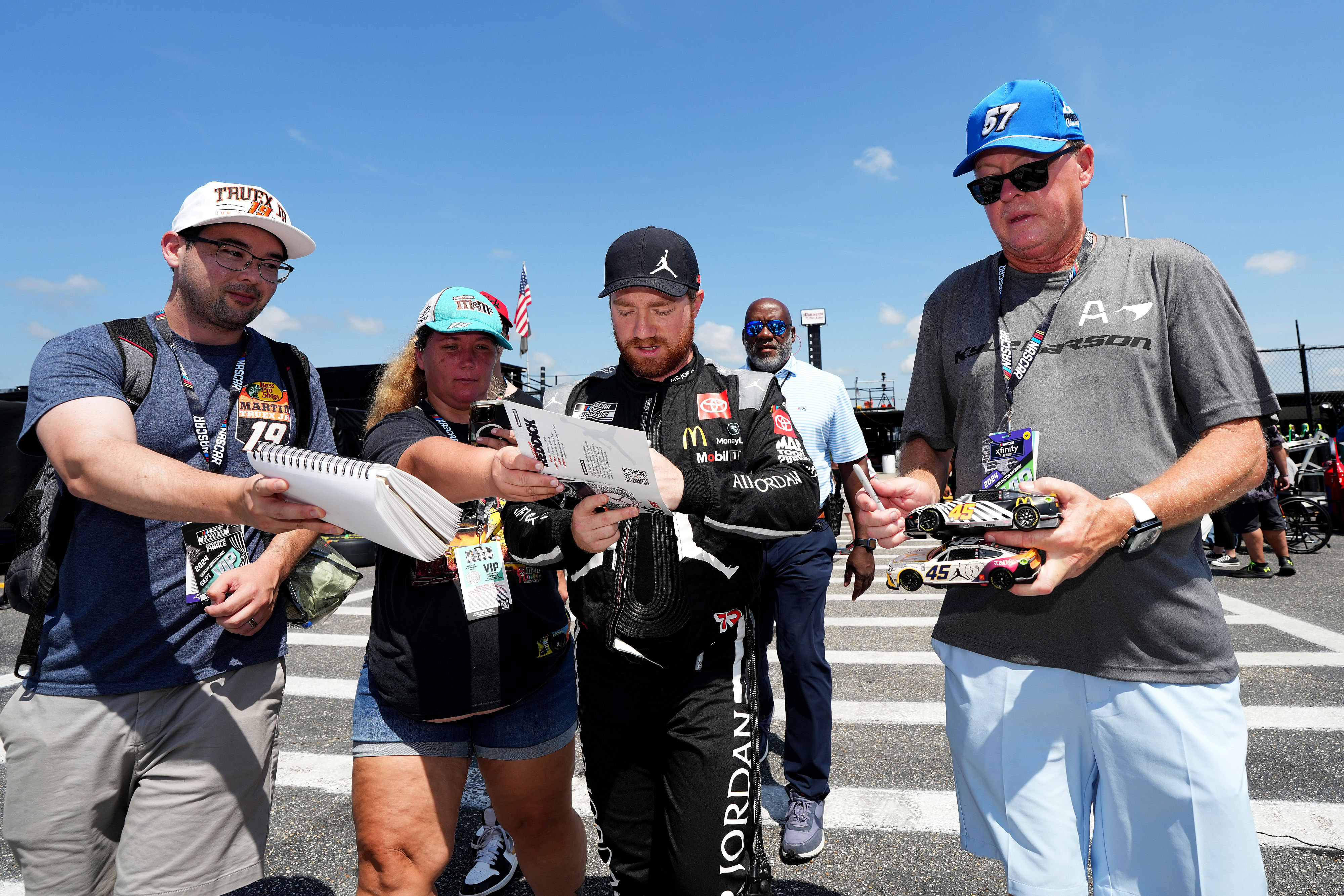 NASCAR: Cup Series Cook Out Southern 500 Practice &amp; Qualifying - Source: Imagn