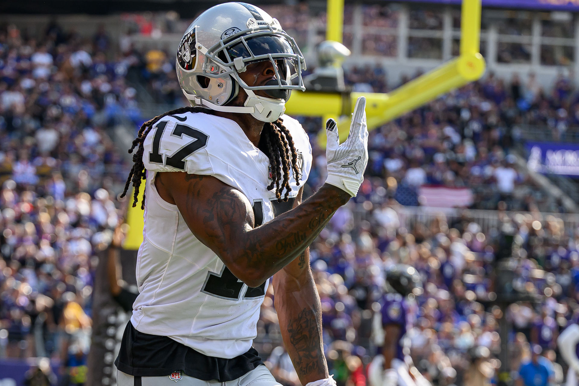Davante Adams will reunite with Aaron Rodgers following trade to New York jets - Source: Imagn