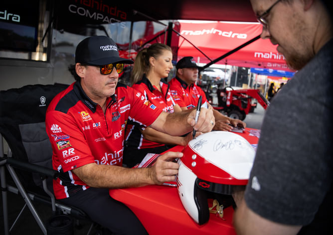 "NHRA must be really expensive": Fans react as Tony Stewart closes his foundation following SHR announcement earlier this year