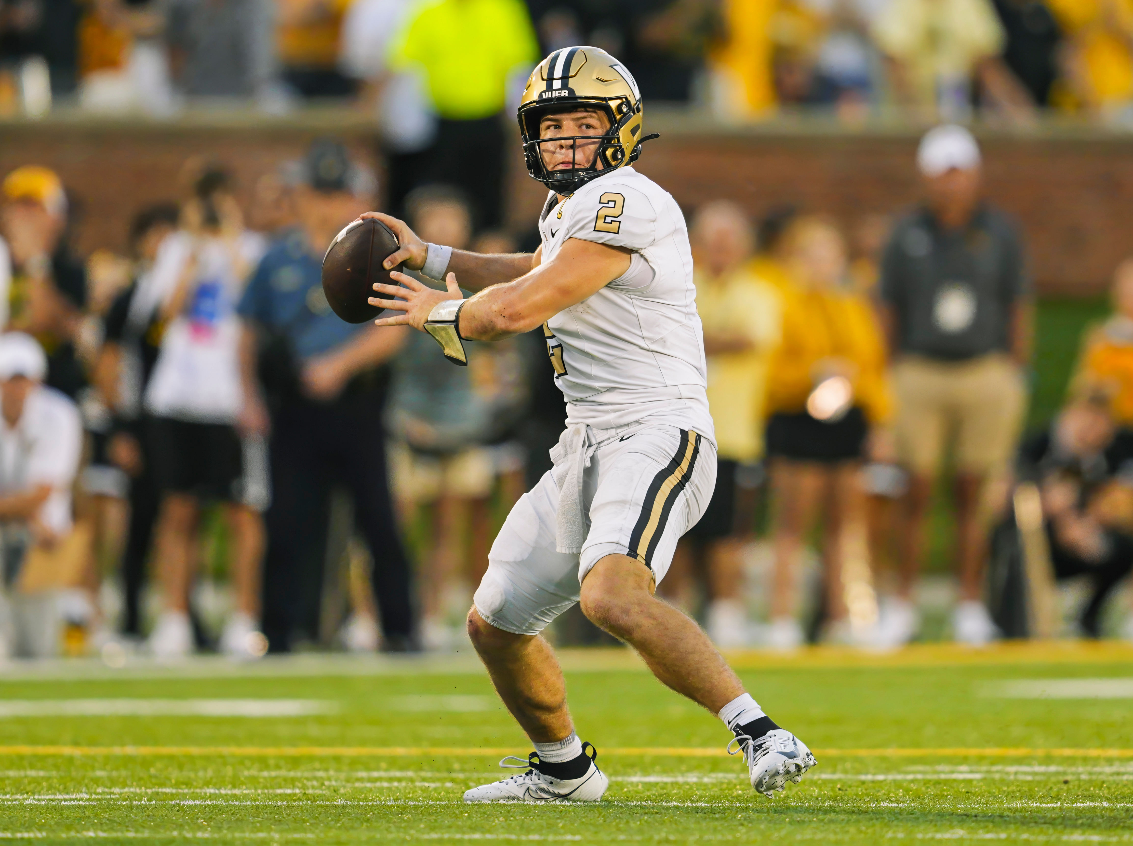 NCAA Football: Vanderbilt at Missouri - Source: Imagn