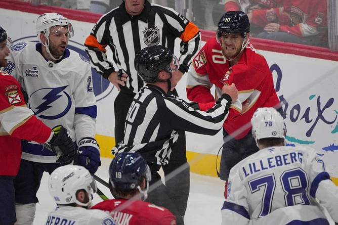 WATCH: Conor Geekie attacks Josh Davies with haymakers in penalty-packed Bolts-Cats game