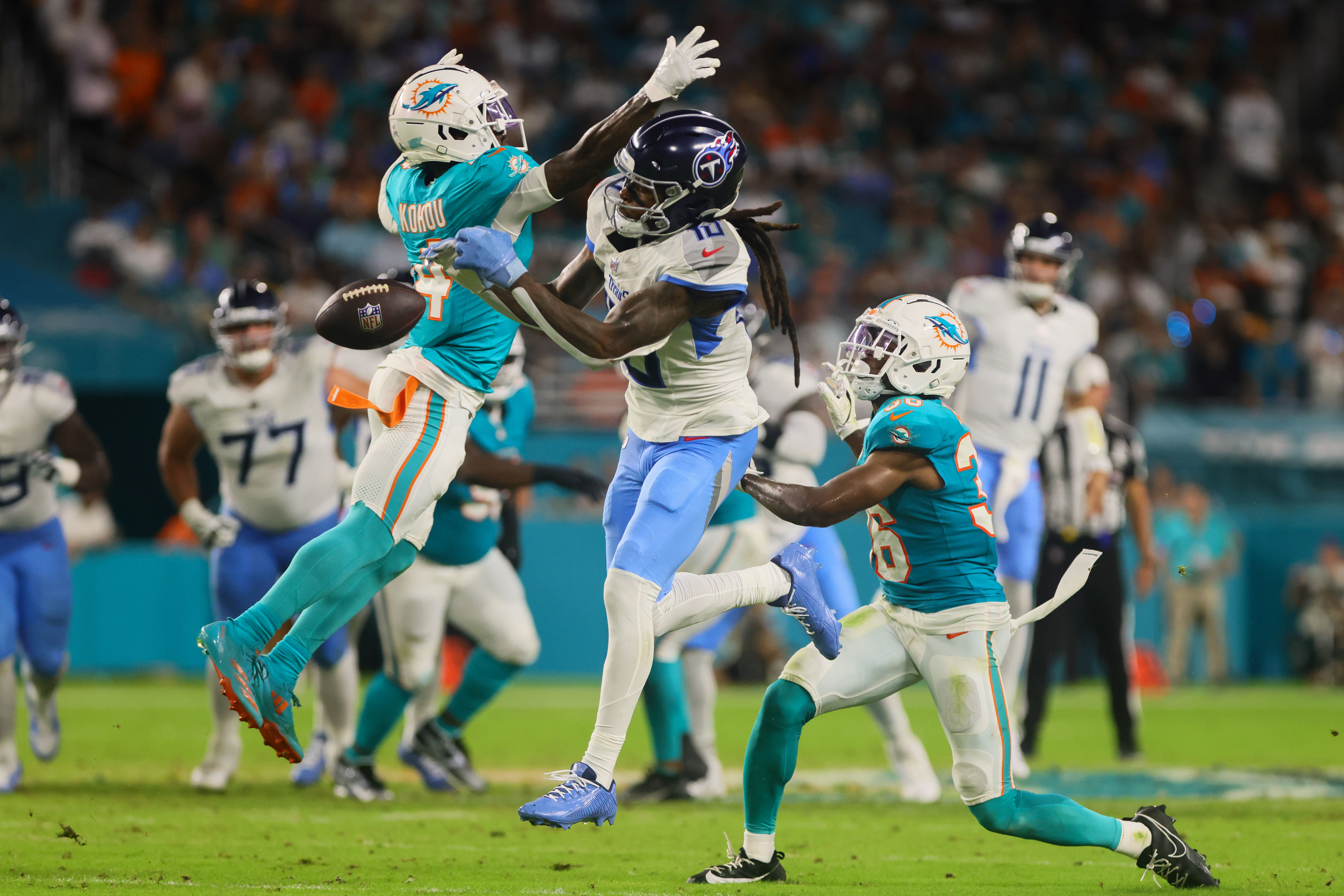 DeAndre Hopkins at Tennessee Titans at Miami Dolphins - Source: Imagn