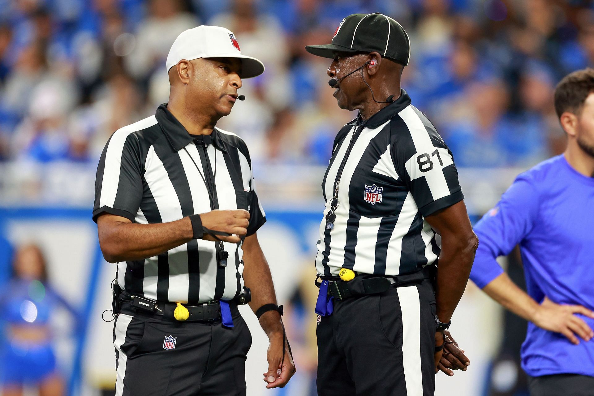 Who are the referees assigned for Chiefs vs. Raiders? Officials for