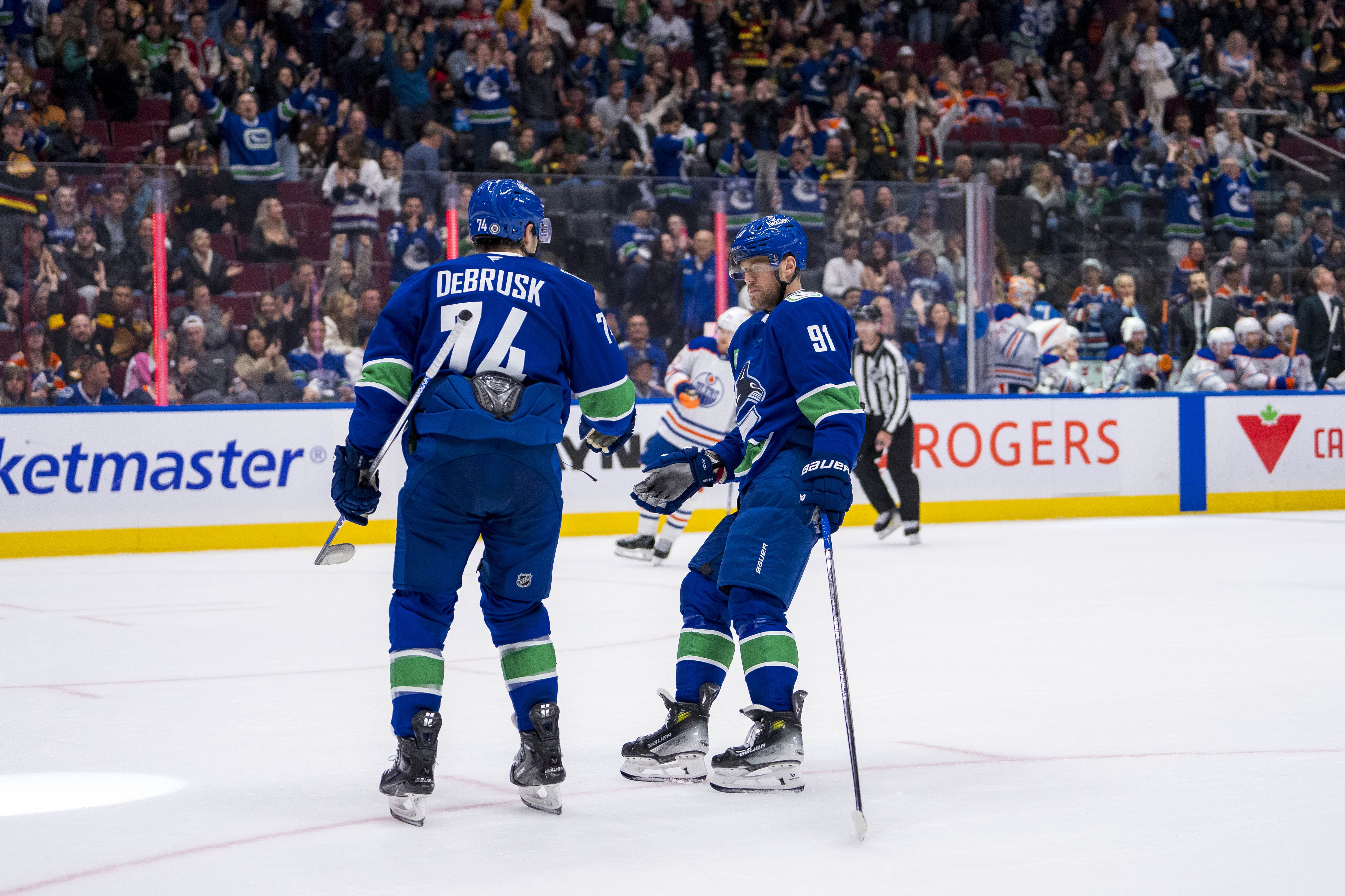 NHL: Edmonton Oilers at Vancouver Canucks - Source: Imagn