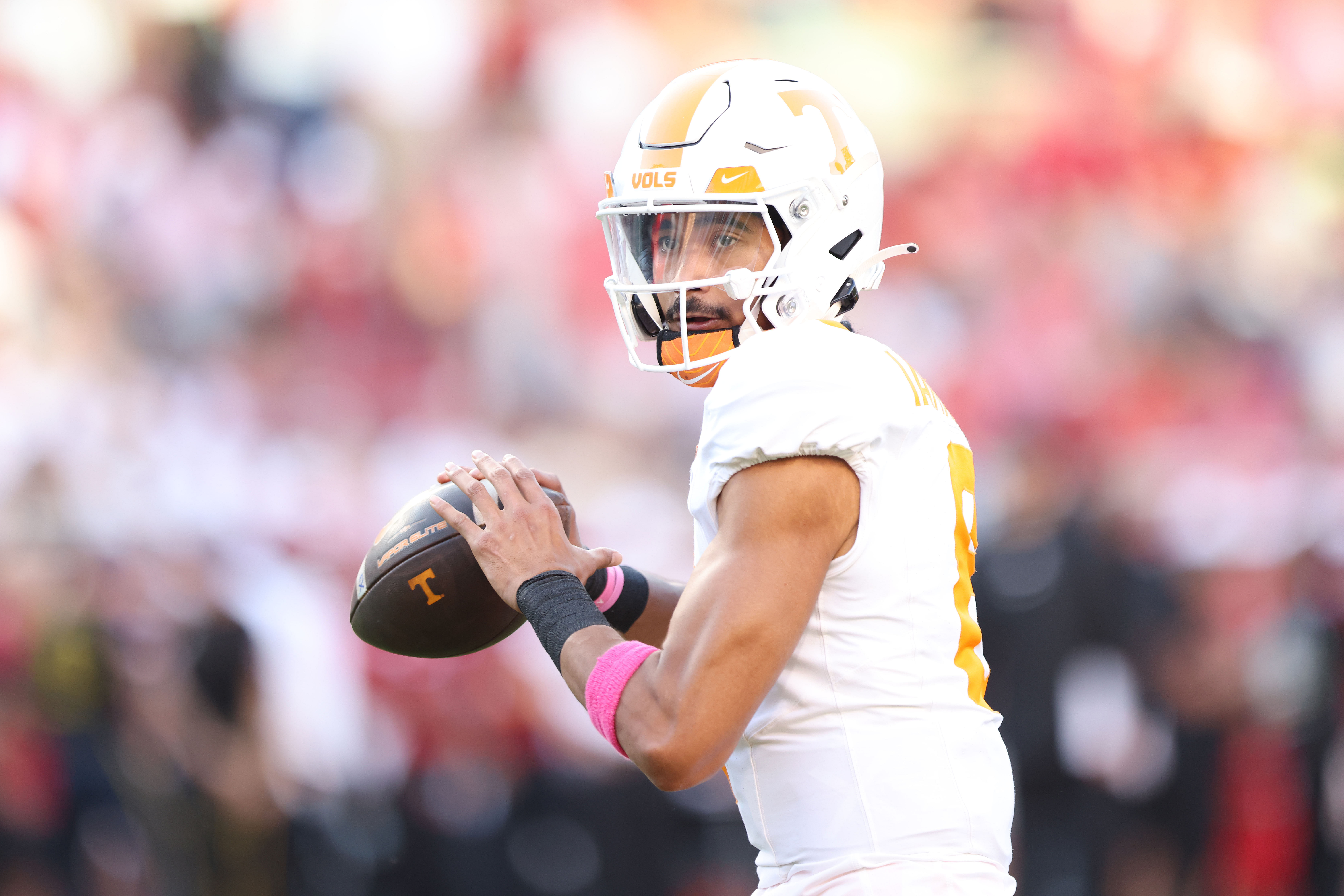 NCAA Football: Tennessee at Arkansas - Source: Imagn