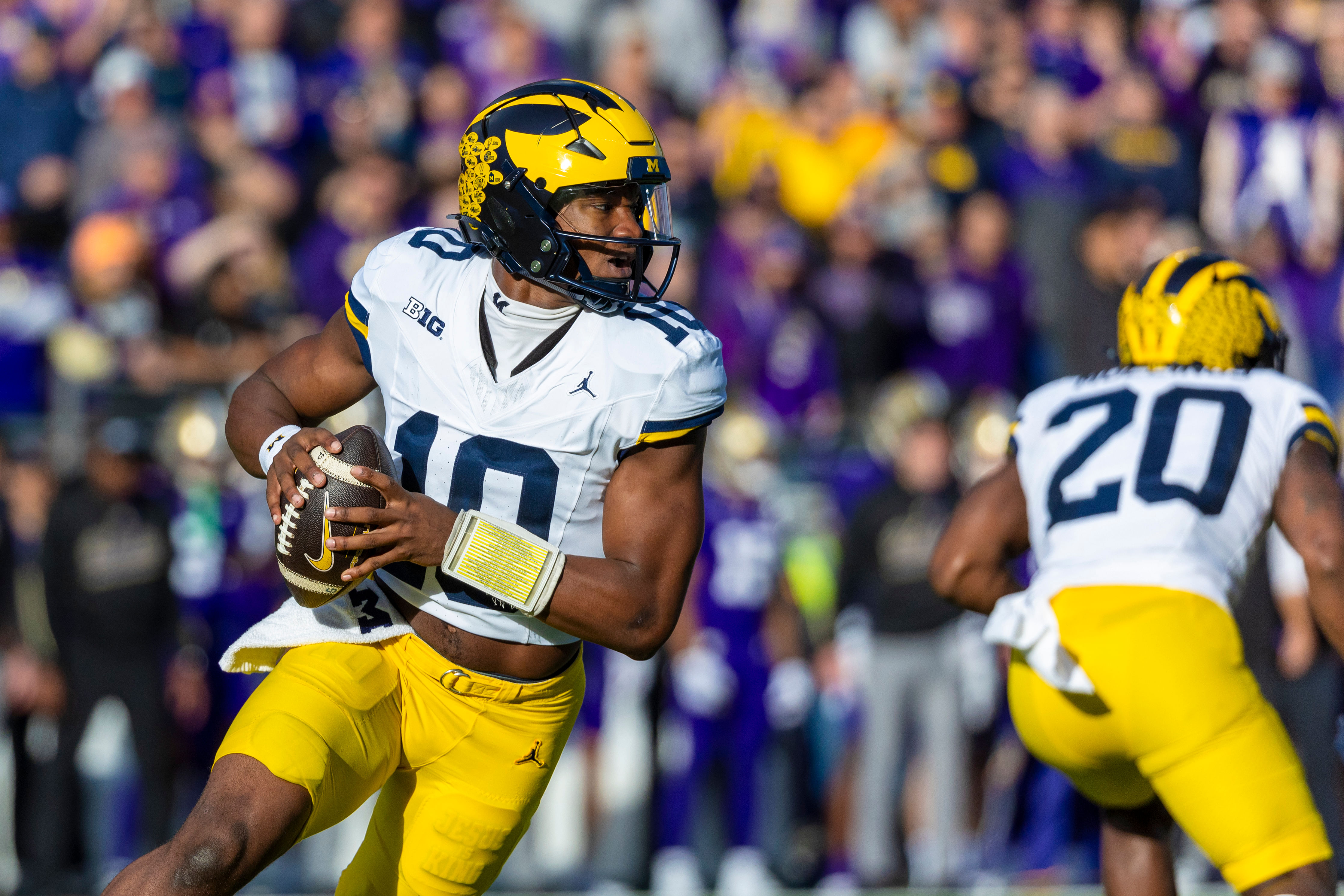 Michigan vs Washington Box score, stats and summary feat. Alex Orji