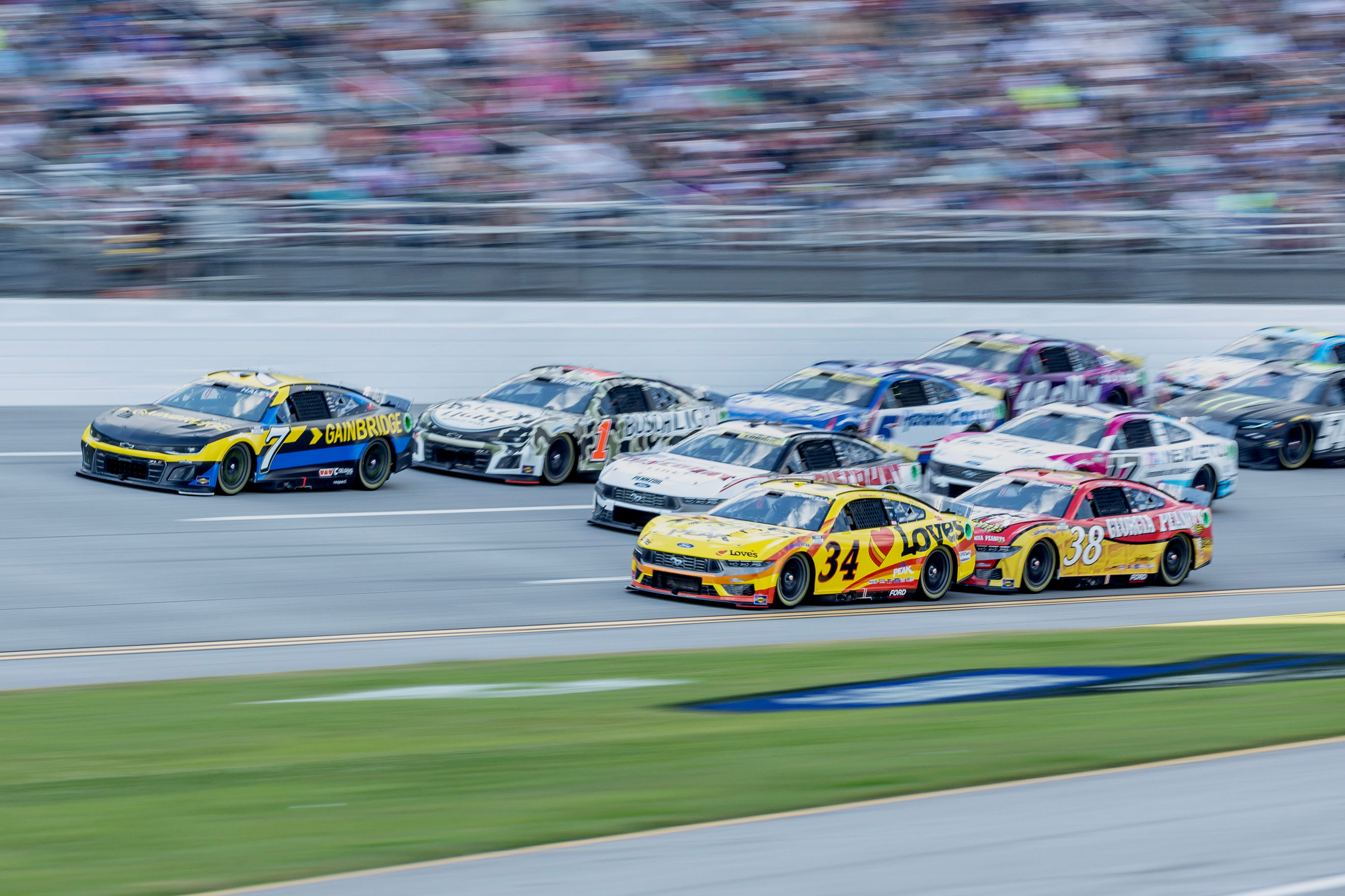 Talladega Cup race creates an unwanted record after Joey Logano and