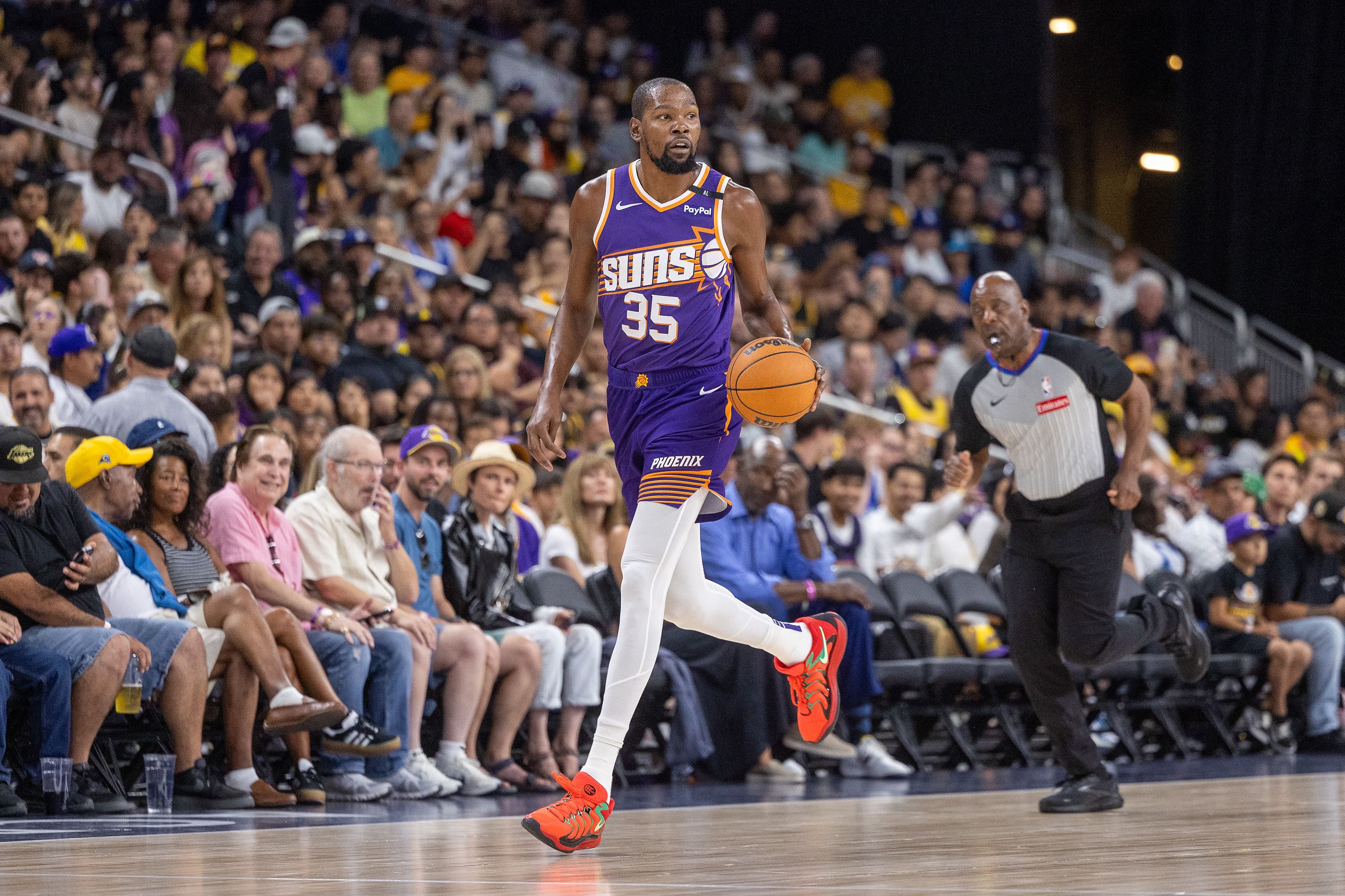 Phoenix Suns forward Kevin Durant moves the ball against the Los Angeles Lakers at Acrisure Arena. Photo Credit: Imagn