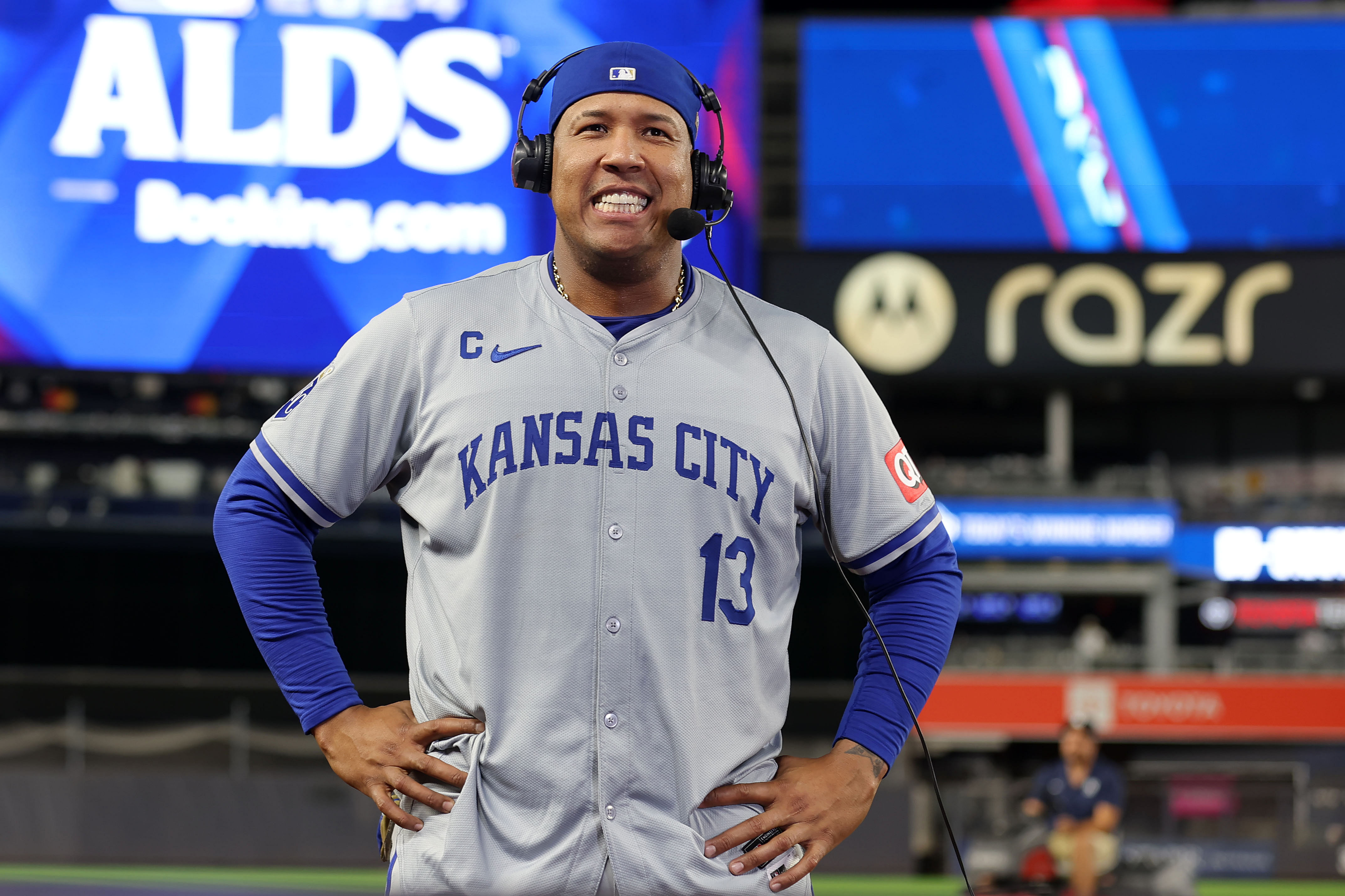 Salvador Perez hit a huge tying home run (Imagn)