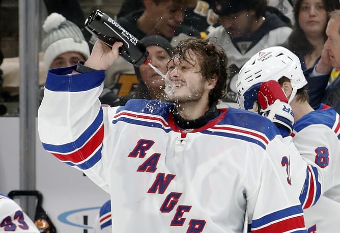 Detroit HC Derek Lalonde brings up Igor Shesterkin's rumored $88M rejected deal in post-game analysis