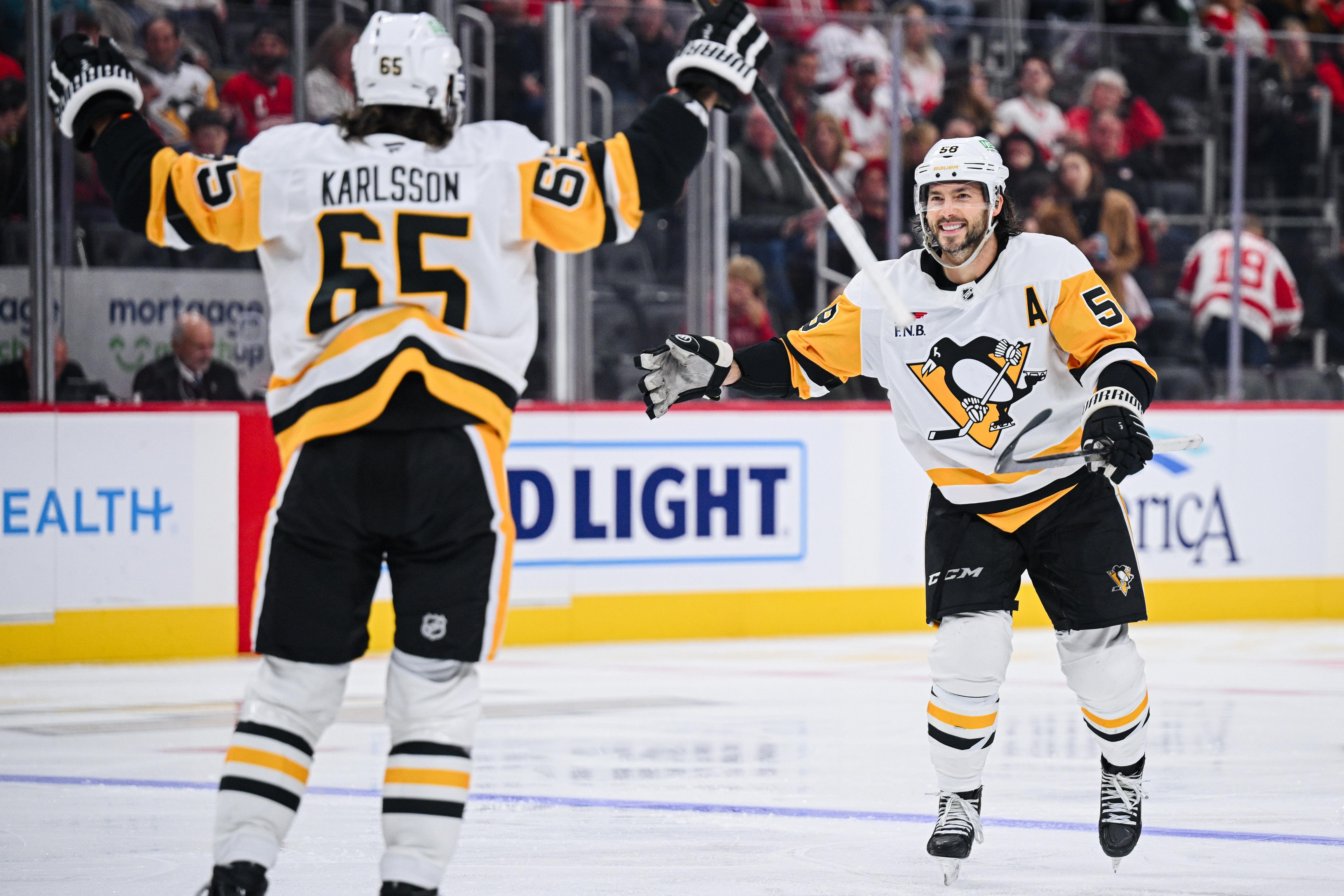 NHL: Pittsburgh Penguins at Detroit Red Wings - Source: Imagn