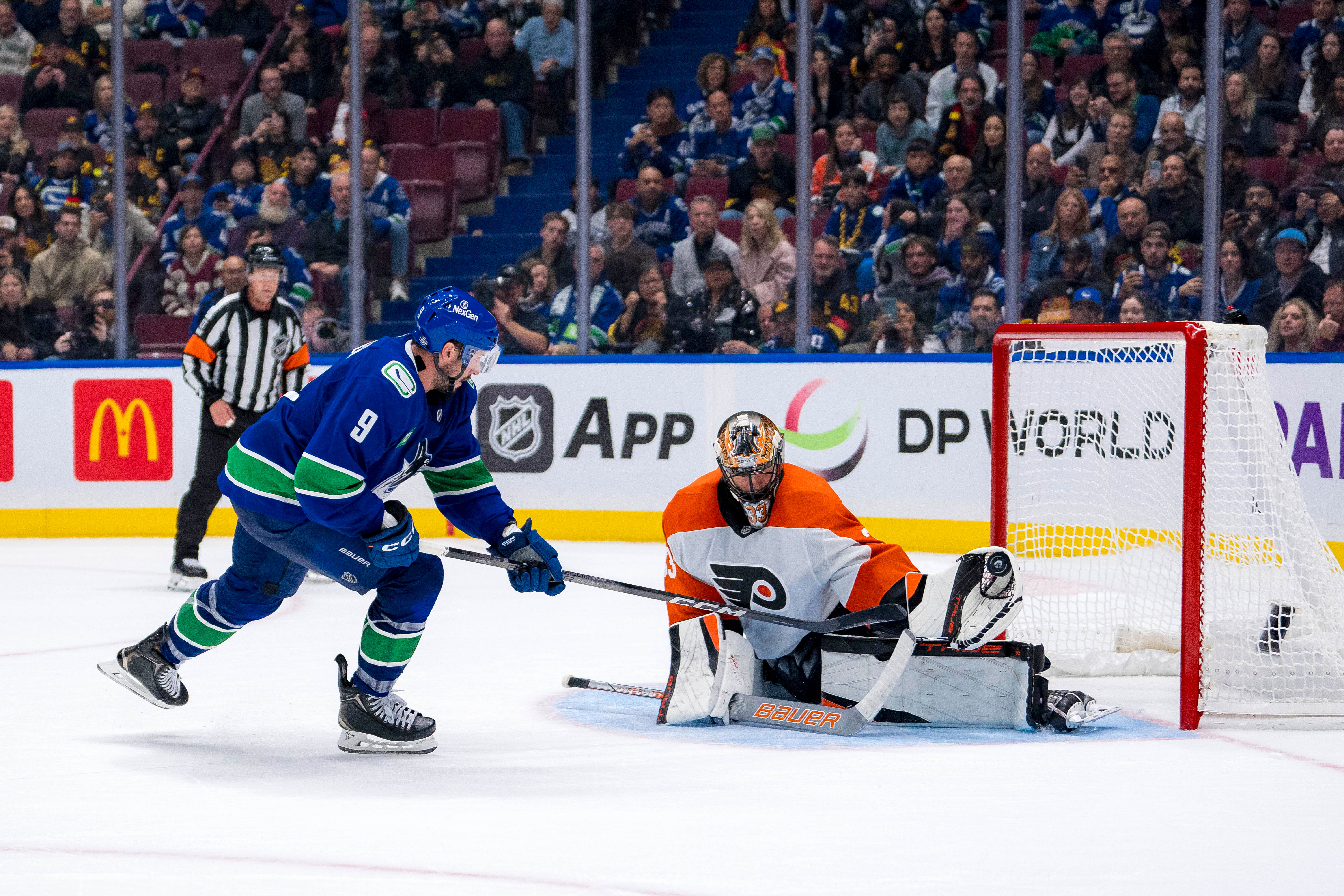 NHL: Philadelphia Flyers at Vancouver Canucks - Source: Imagn